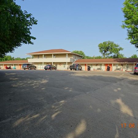 Best Budget Inn คาร์เธจ ภายนอก รูปภาพ